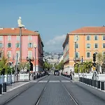 Appartement 2 chambres refait à neuf, climatisé, à 2 min de la mer